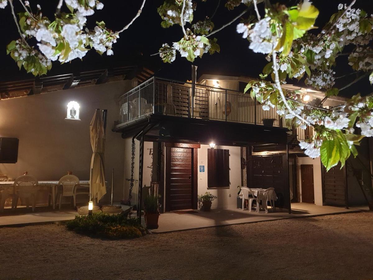 La Dolce Vita Castelfidardo Bagian luar foto