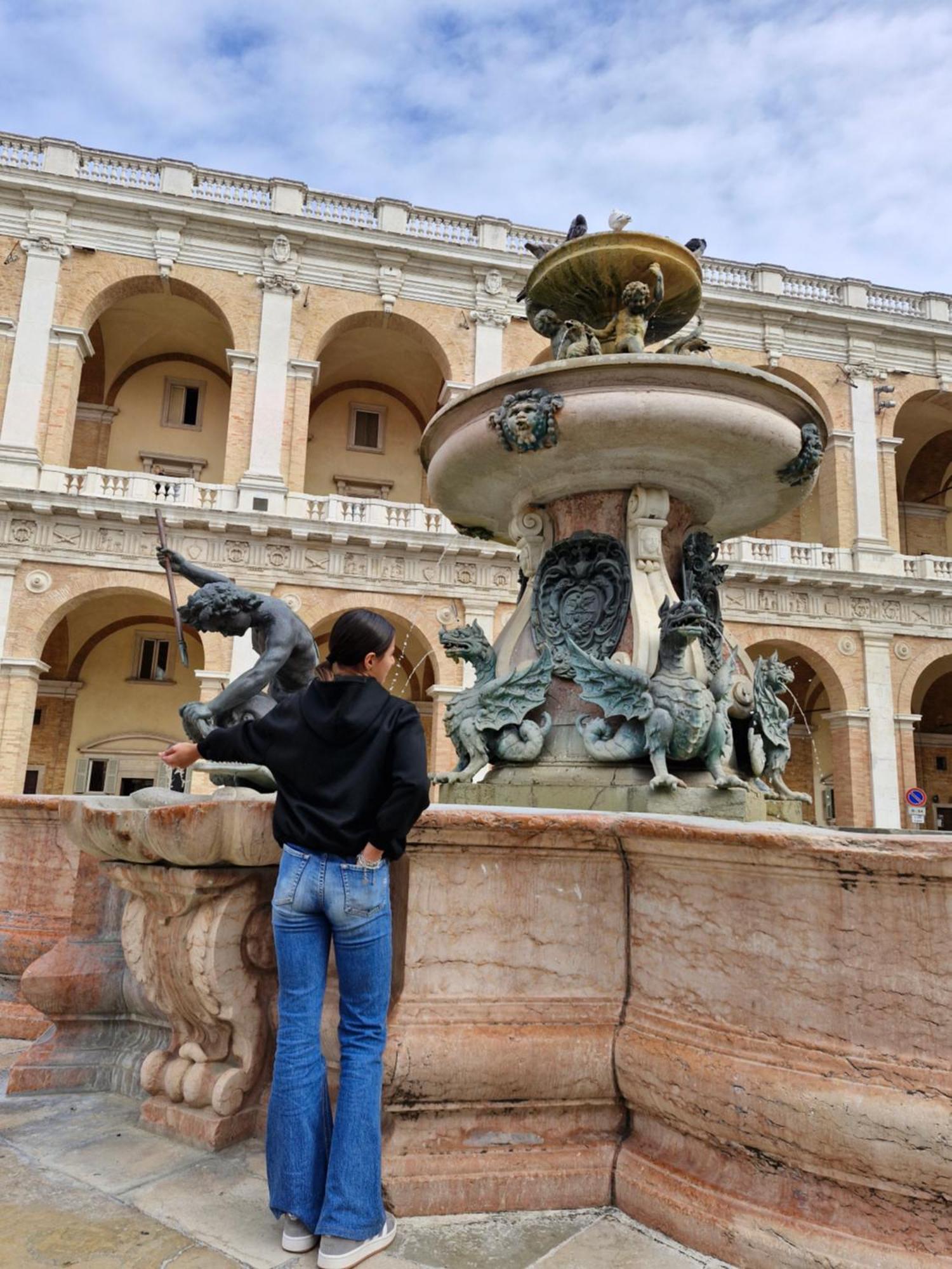 La Dolce Vita Castelfidardo Bagian luar foto